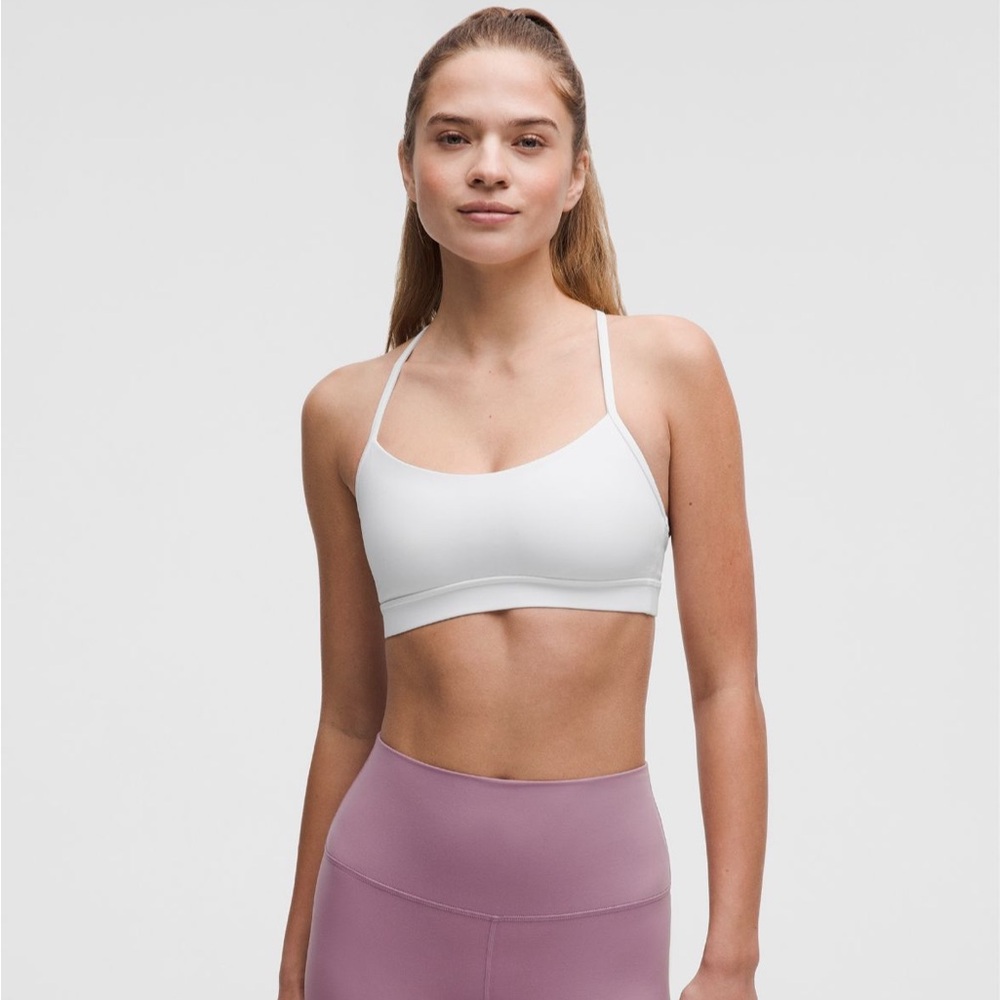 Women's Lululemon flow y Sports Bra white